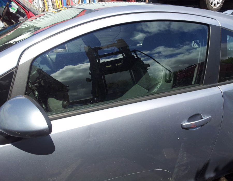Vauxhall Corsa Design door-window-glass-passenger-side-front